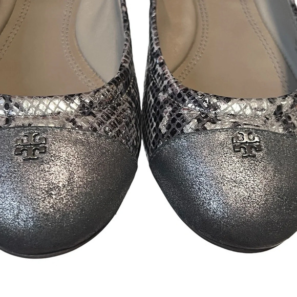 NIB TORY BURCH York Metallic Roccia Powder Suede Ballet Flat Silve… - Picture 9 of 9